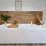 La Gioya - Room, Jacuzzi, Baldaquin Apartmán La Seyne-sur-Mer