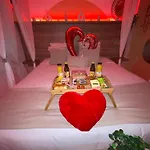 La Gioya - Room, Jacuzzi, Baldaquin Apartmán *