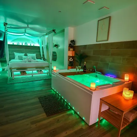 La Gioya - Room, Jacuzzi, Baldaquin