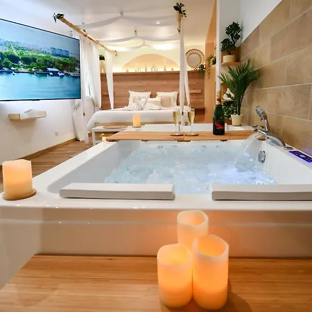 La Gioya - Room, Jacuzzi, Baldaquin *
