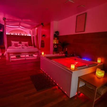 La Gioya - Room, Jacuzzi, Baldaquin Апартаменты *